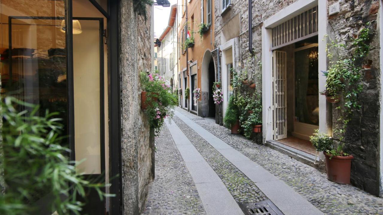 Italianway - Vitani 30 Côme Esterno foto