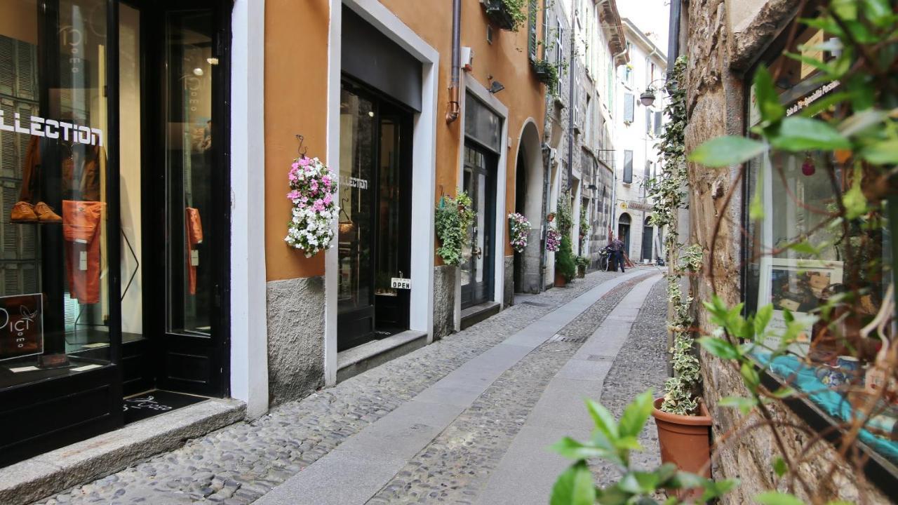 Italianway - Vitani 30 Côme Esterno foto